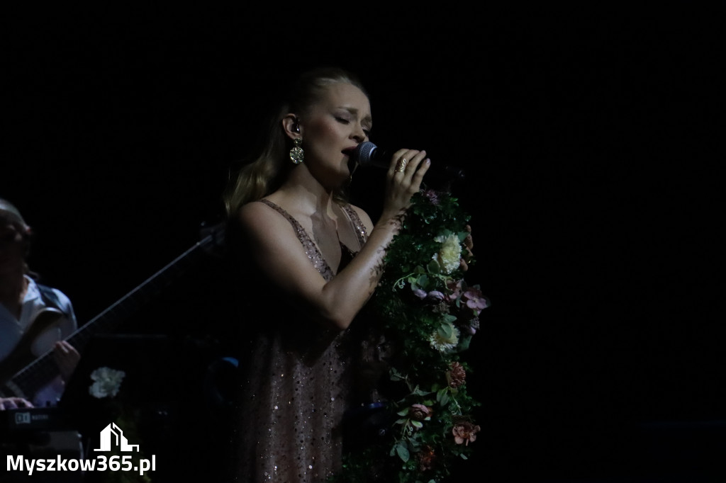 Fotorelacja: Koncert Basi Janygi w MDK Myszków