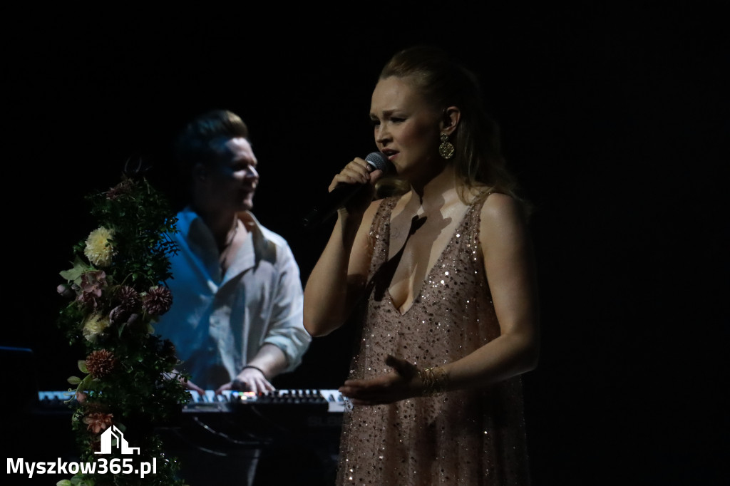 Fotorelacja: Koncert Basi Janygi w MDK Myszków