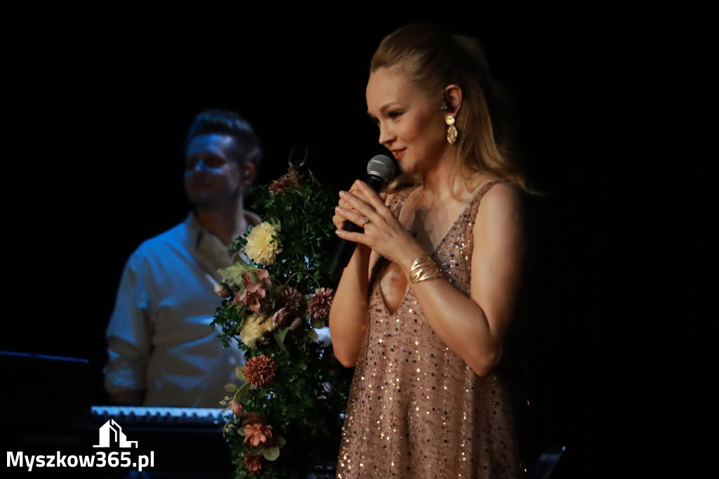 Fotorelacja: Koncert Basi Janygi w MDK Myszków