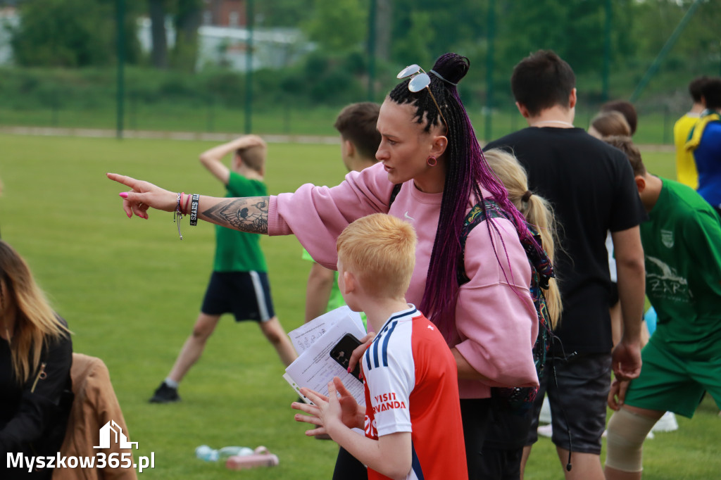 Fotorelacja: Powiatowy Festiwal Sztafet w Myszkowie