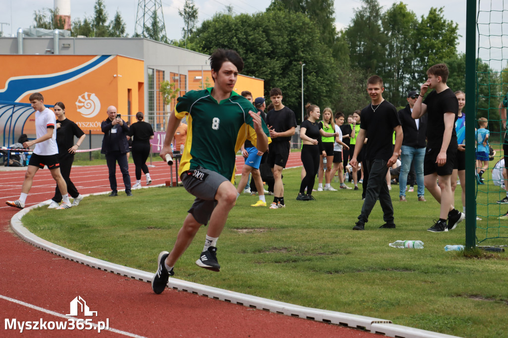 Fotorelacja: Powiatowy Festiwal Sztafet w Myszkowie