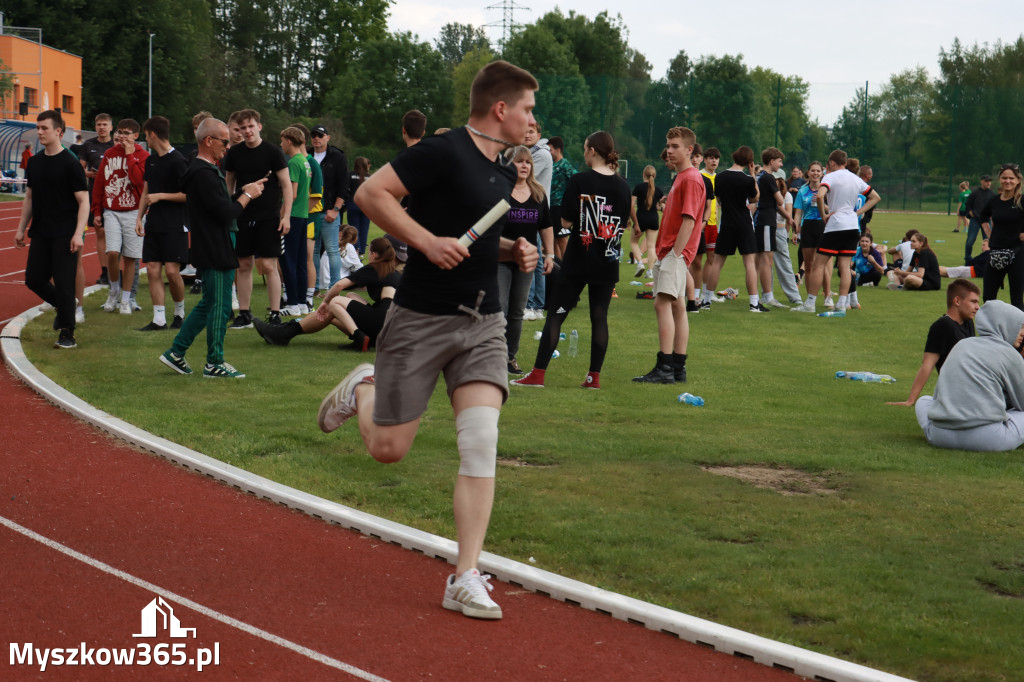 Fotorelacja: Powiatowy Festiwal Sztafet w Myszkowie