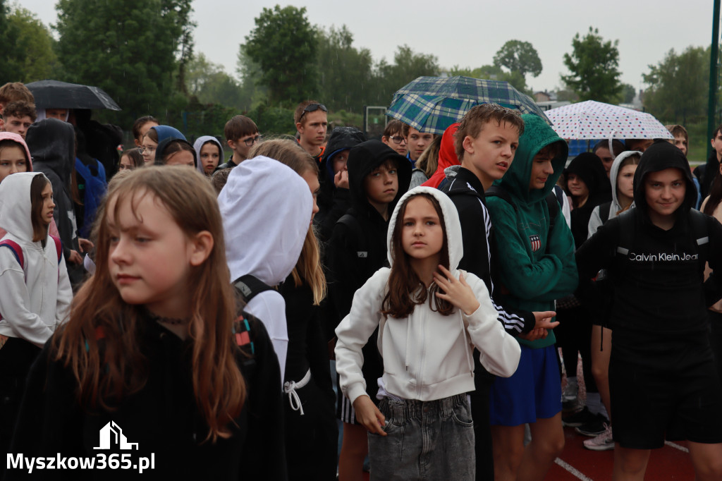 Fotorelacja: Powiatowy Festiwal Sztafet w Myszkowie