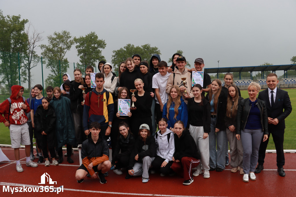 Fotorelacja: Powiatowy Festiwal Sztafet w Myszkowie