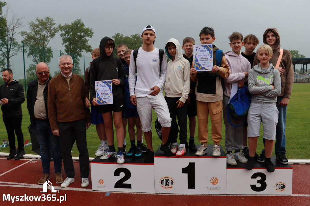 Fotorelacja: Powiatowy Festiwal Sztafet w Myszkowie