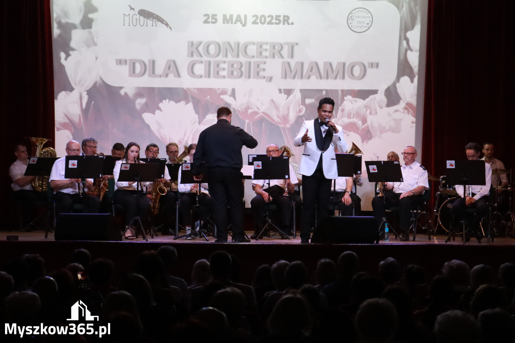 Fotorelacja: Koncert DLA CIEBIE MAMO w Koziegłowach