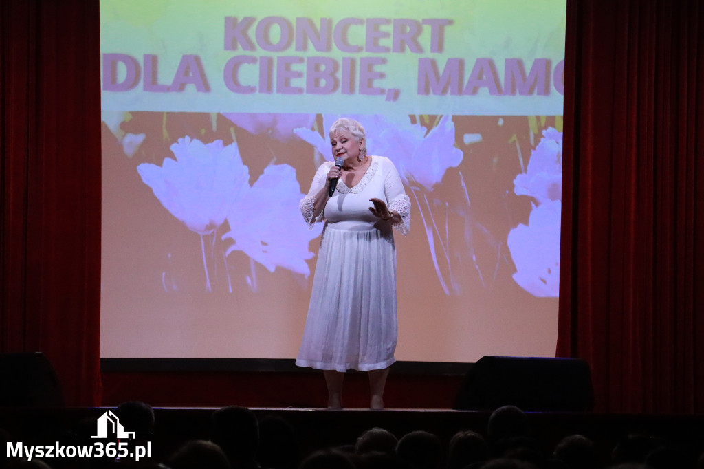 Fotorelacja: Koncert DLA CIEBIE MAMO w Koziegłowach