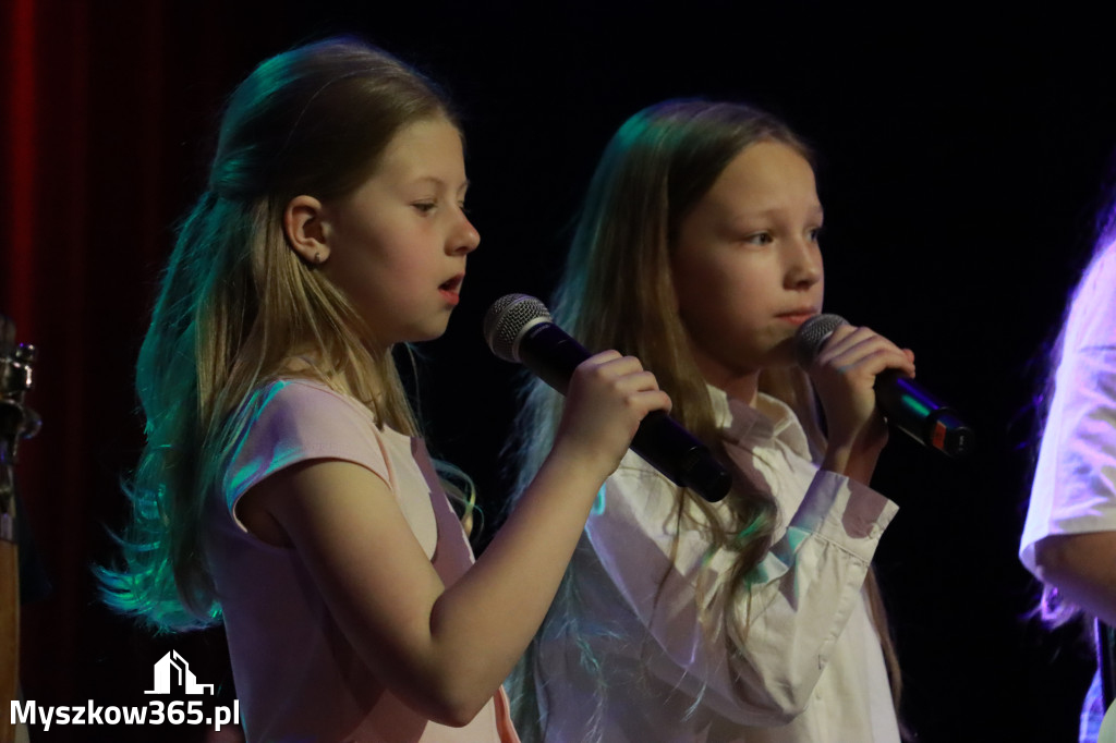 Fotorelacja: Dzień Mamy w MDK Myszków