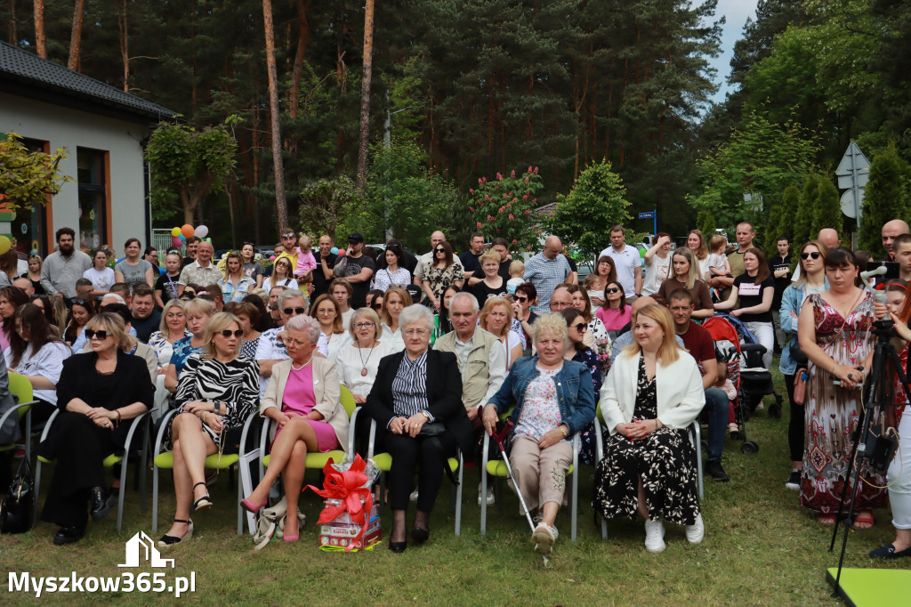 Fotorelacja I: Nadanie imienia Przedszkolu w Żarkach Letnisko