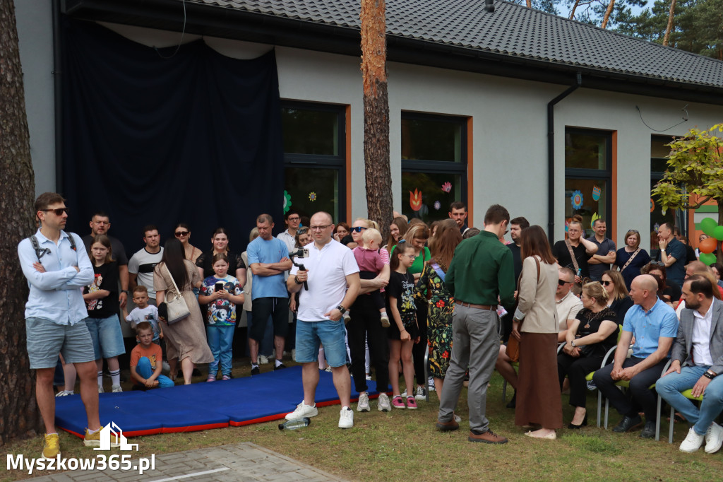 Fotorelacja I: Nadanie imienia Przedszkolu w Żarkach Letnisko