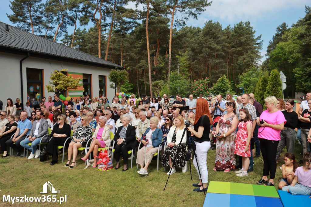 Fotorelacja I: Nadanie imienia Przedszkolu w Żarkach Letnisko