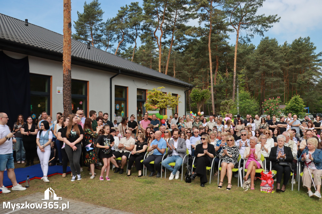 Fotorelacja I: Nadanie imienia Przedszkolu w Żarkach Letnisko