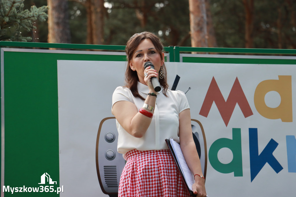 Fotorelacja I: Nadanie imienia Przedszkolu w Żarkach Letnisko