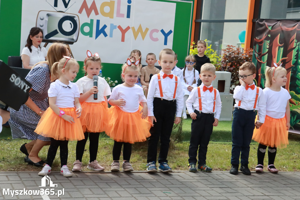 Fotorelacja I: Nadanie imienia Przedszkolu w Żarkach Letnisko