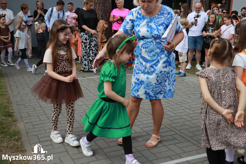 Fotorelacja I: Nadanie imienia Przedszkolu w Żarkach Letnisko
