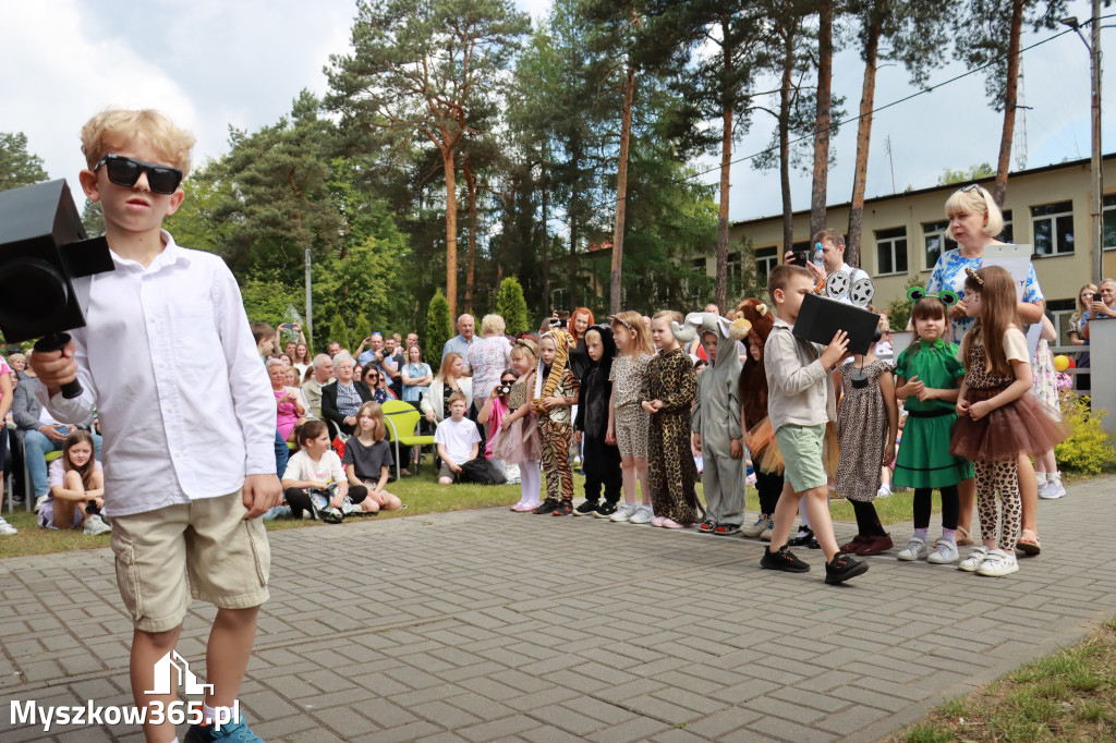 Fotorelacja I: Nadanie imienia Przedszkolu w Żarkach Letnisko