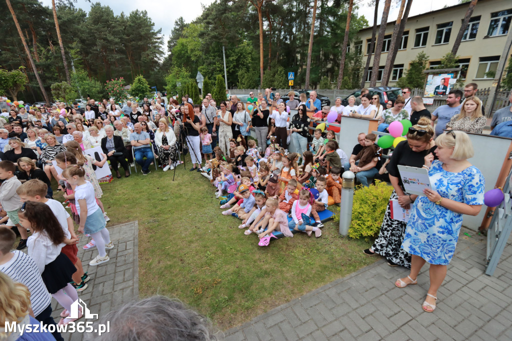 Fotorelacja I: Nadanie imienia Przedszkolu w Żarkach Letnisko