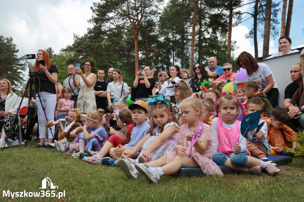 Fotorelacja I: Nadanie imienia Przedszkolu w Żarkach Letnisko