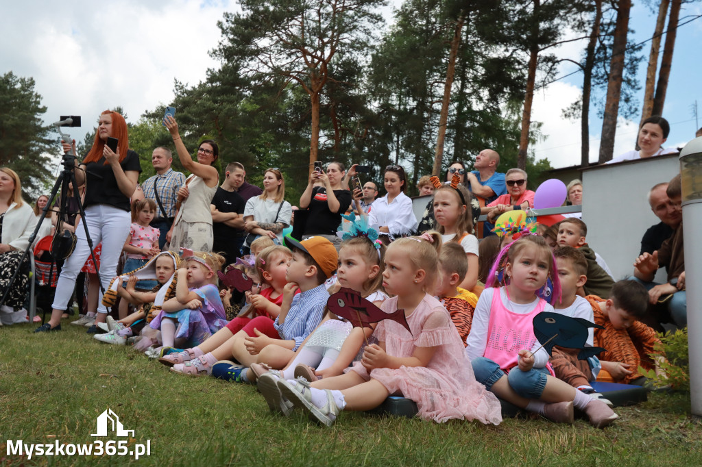 Fotorelacja I: Nadanie imienia Przedszkolu w Żarkach Letnisko