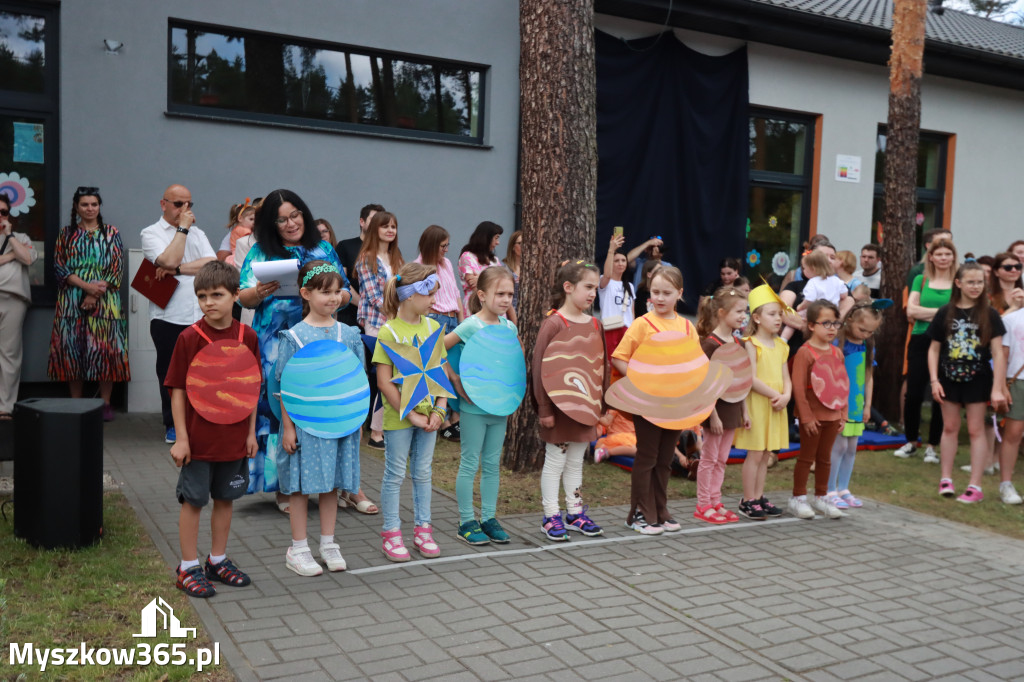 Fotorelacja I: Nadanie imienia Przedszkolu w Żarkach Letnisko