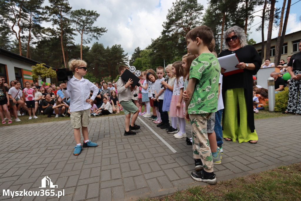 Fotorelacja I: Nadanie imienia Przedszkolu w Żarkach Letnisko
