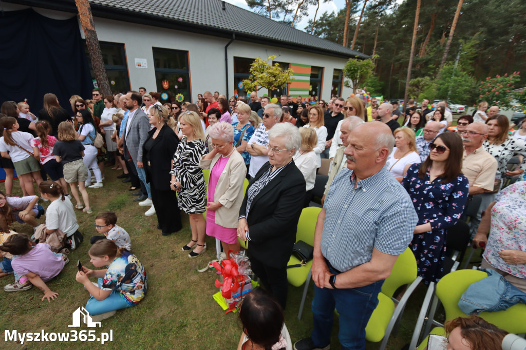 Fotorelacja I: Nadanie imienia Przedszkolu w Żarkach Letnisko