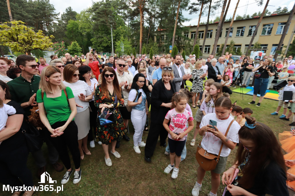 Fotorelacja I: Nadanie imienia Przedszkolu w Żarkach Letnisko