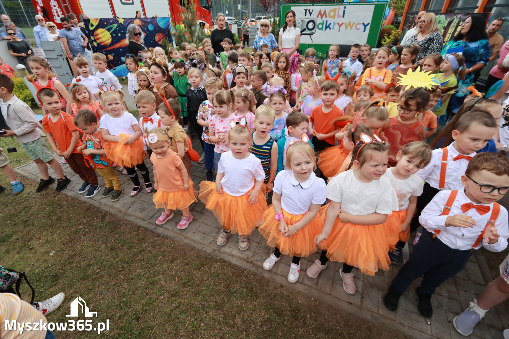 Fotorelacja I: Nadanie imienia Przedszkolu w Żarkach Letnisko