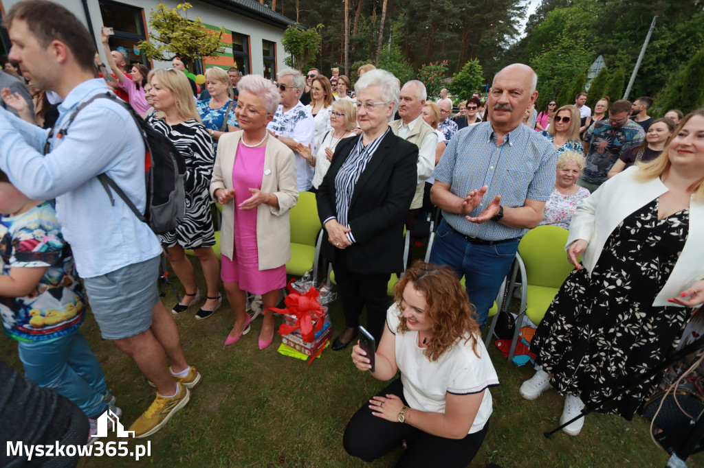 Fotorelacja I: Nadanie imienia Przedszkolu w Żarkach Letnisko