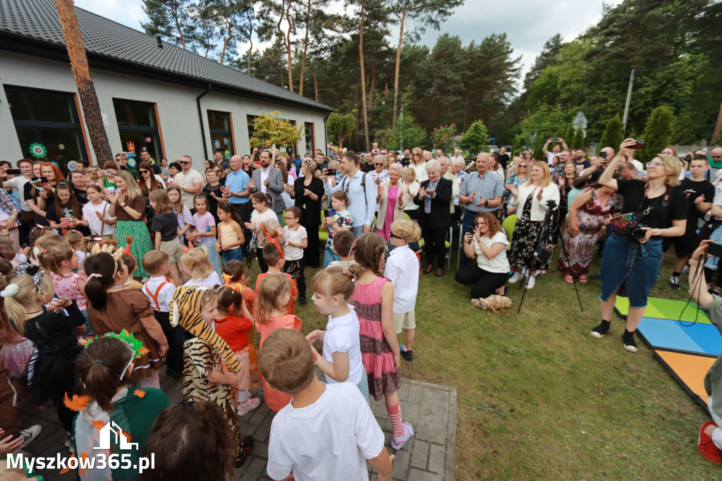 Fotorelacja I: Nadanie imienia Przedszkolu w Żarkach Letnisko