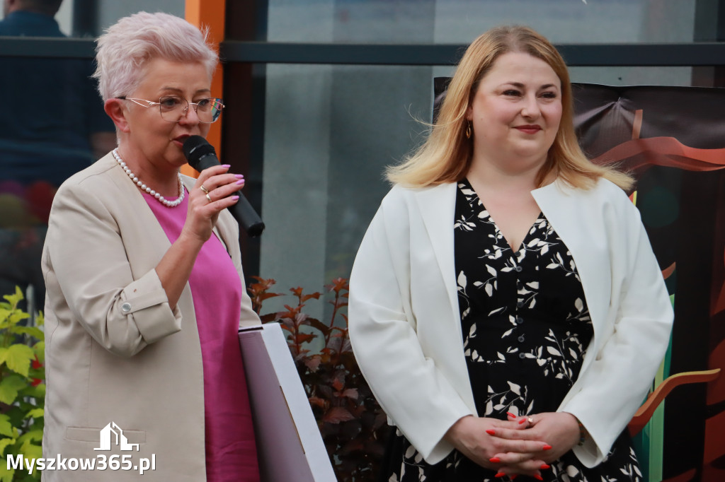 Fotorelacja II: Nadanie imienia Przedszkolu w Żarkach Letnisko