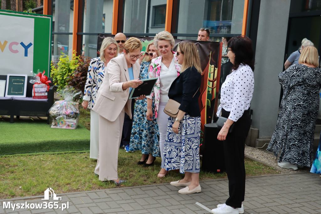 Fotorelacja II: Nadanie imienia Przedszkolu w Żarkach Letnisko