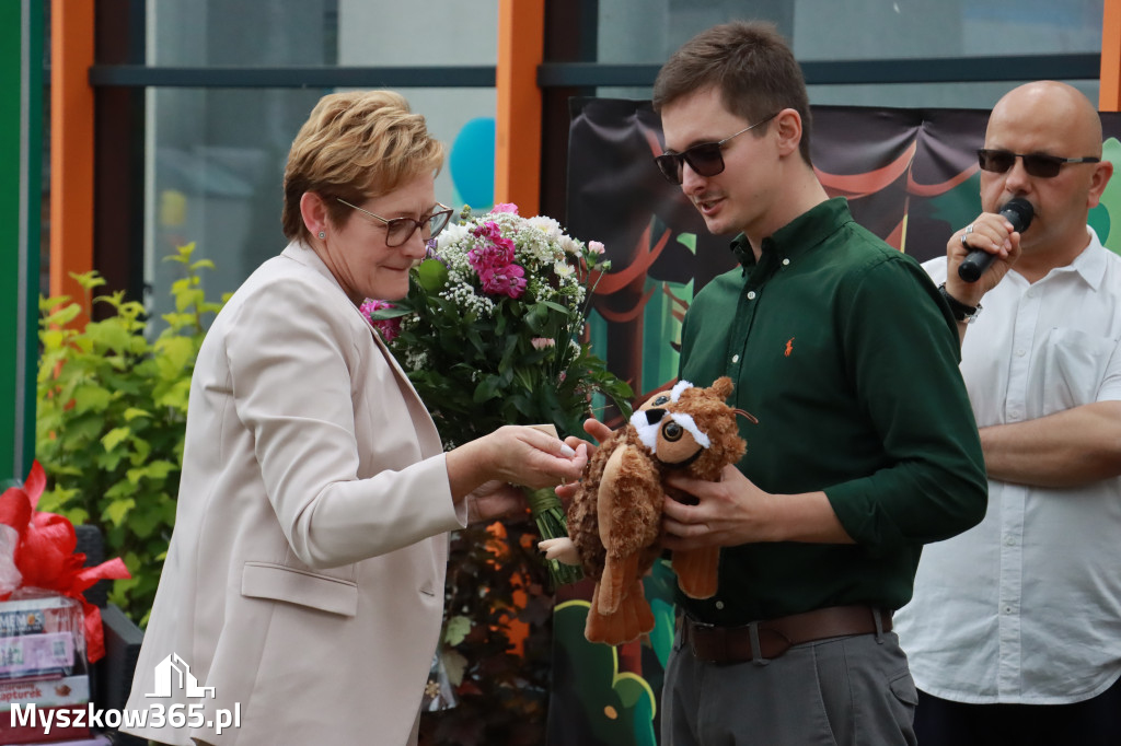 Fotorelacja II: Nadanie imienia Przedszkolu w Żarkach Letnisko