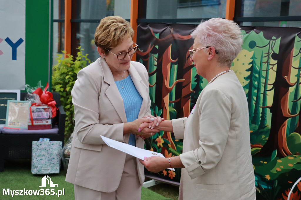 Fotorelacja II: Nadanie imienia Przedszkolu w Żarkach Letnisko