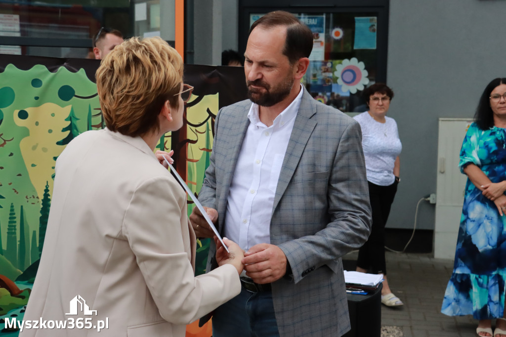 Fotorelacja II: Nadanie imienia Przedszkolu w Żarkach Letnisko