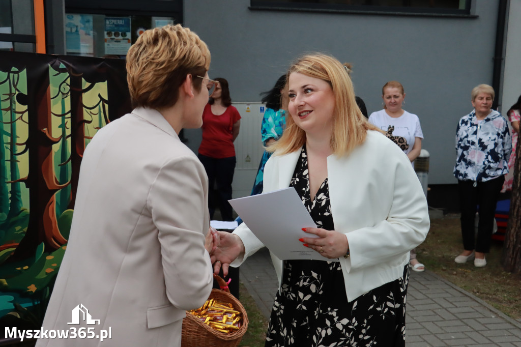 Fotorelacja II: Nadanie imienia Przedszkolu w Żarkach Letnisko