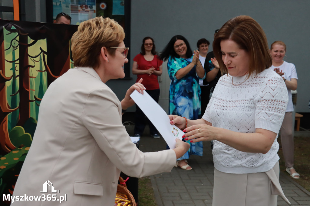Fotorelacja II: Nadanie imienia Przedszkolu w Żarkach Letnisko