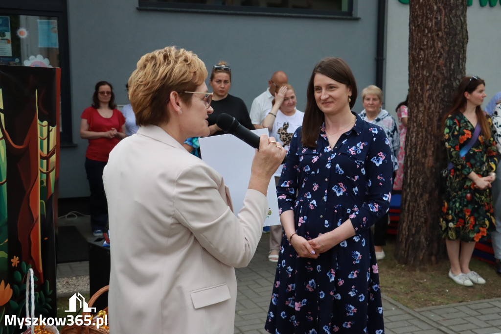 Fotorelacja II: Nadanie imienia Przedszkolu w Żarkach Letnisko