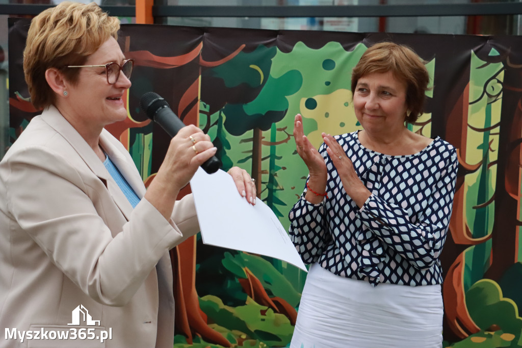 Fotorelacja II: Nadanie imienia Przedszkolu w Żarkach Letnisko