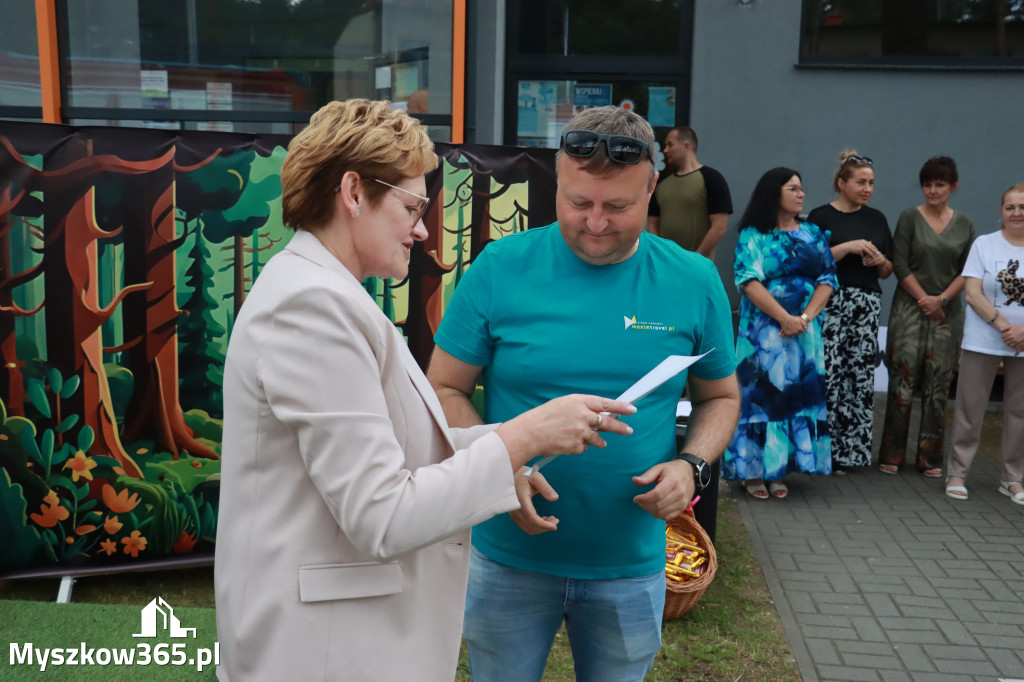 Fotorelacja II: Nadanie imienia Przedszkolu w Żarkach Letnisko