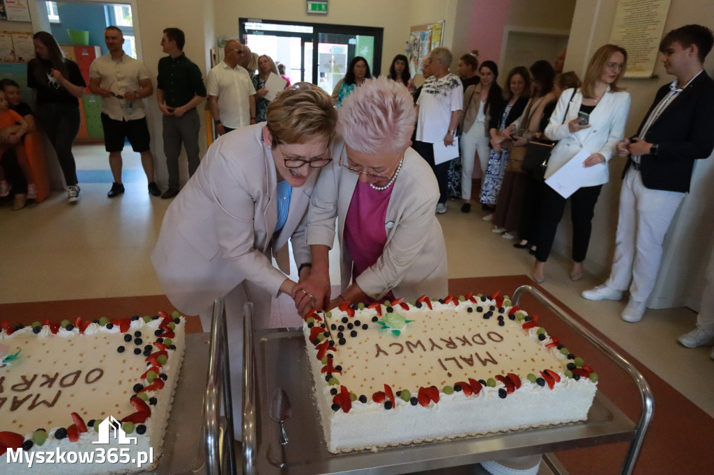 Fotorelacja II: Nadanie imienia Przedszkolu w Żarkach Letnisko