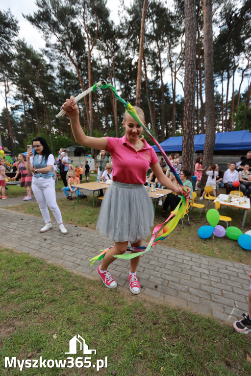 Fotorelacja II: Nadanie imienia Przedszkolu w Żarkach Letnisko