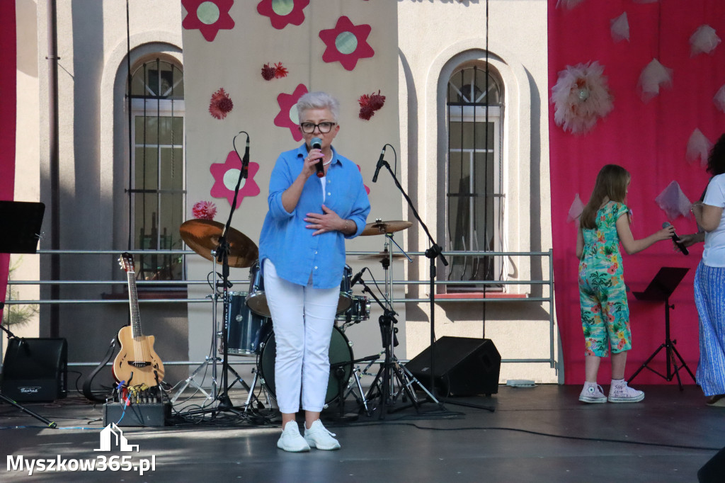 Fotorelacja: Gminny Dzień Dziecka w Poraju