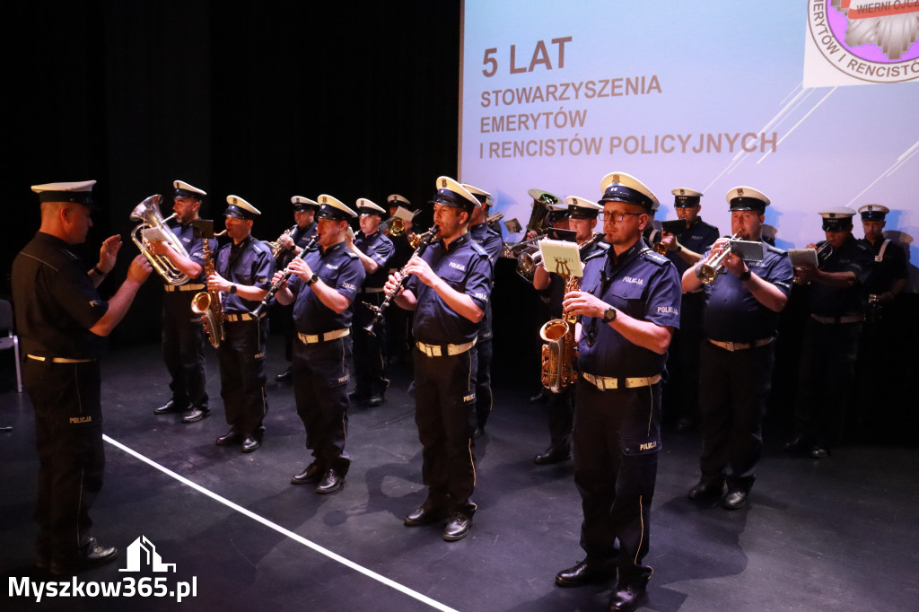 Fotorelacja I: 5 lat Stowarzyszenia Emerytów i Rencistów Policyjnych w Myszkowie