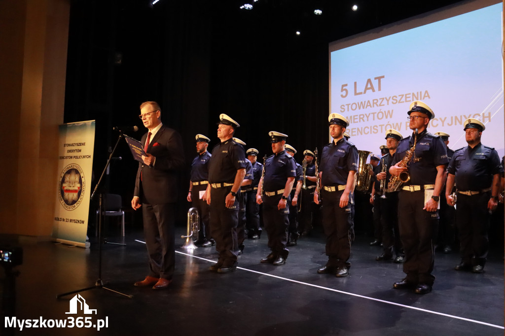Fotorelacja I: 5 lat Stowarzyszenia Emerytów i Rencistów Policyjnych w Myszkowie