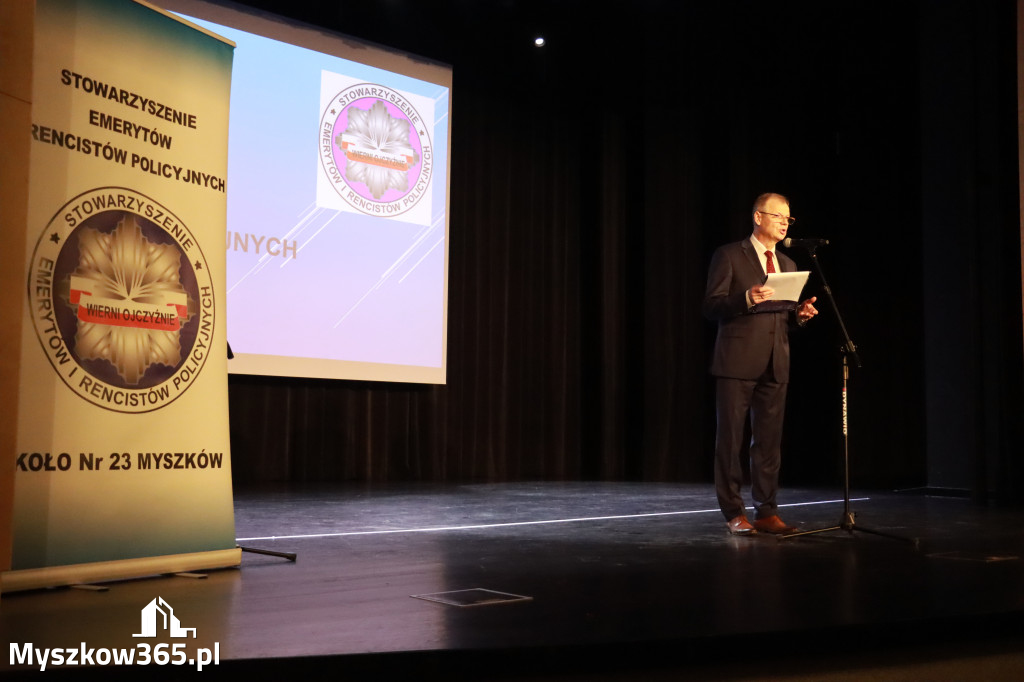 Fotorelacja I: 5 lat Stowarzyszenia Emerytów i Rencistów Policyjnych w Myszkowie