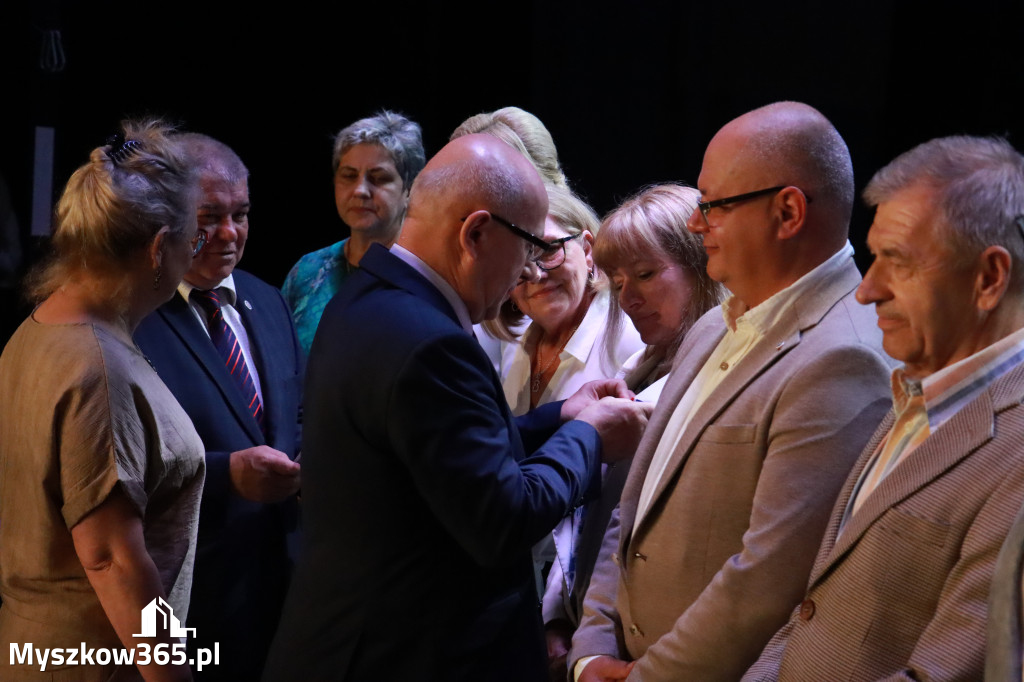 Fotorelacja I: 5 lat Stowarzyszenia Emerytów i Rencistów Policyjnych w Myszkowie