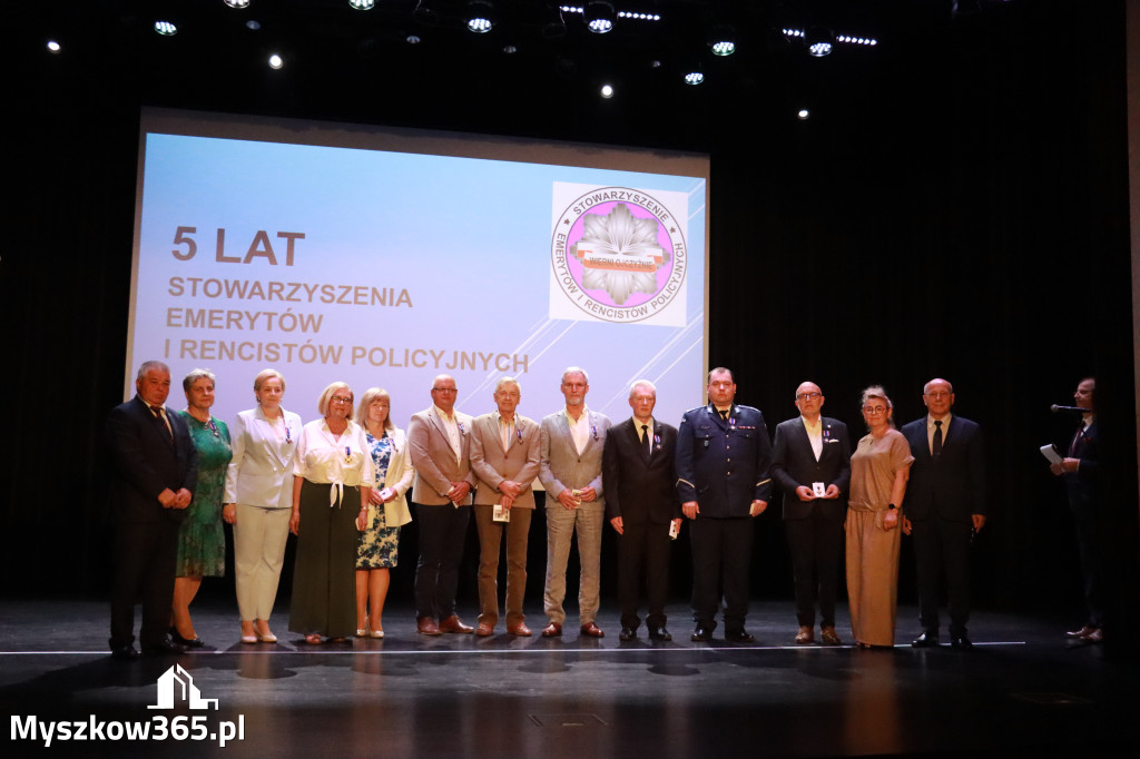 Fotorelacja I: 5 lat Stowarzyszenia Emerytów i Rencistów Policyjnych w Myszkowie