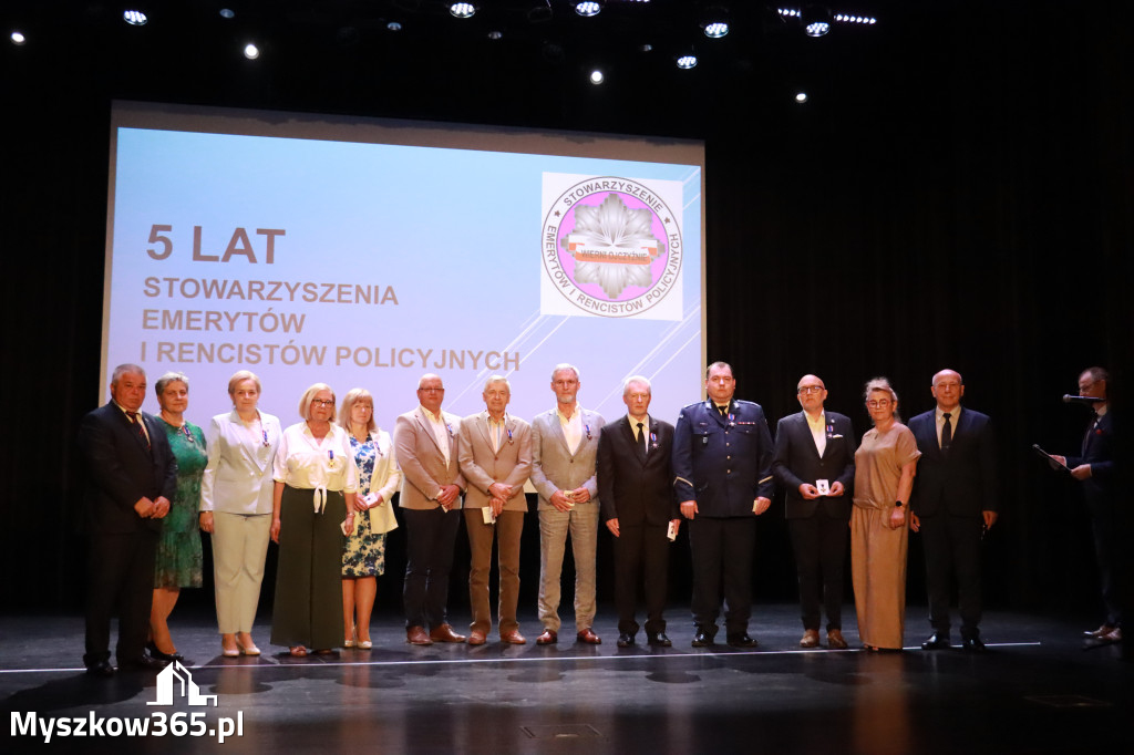 Fotorelacja I: 5 lat Stowarzyszenia Emerytów i Rencistów Policyjnych w Myszkowie