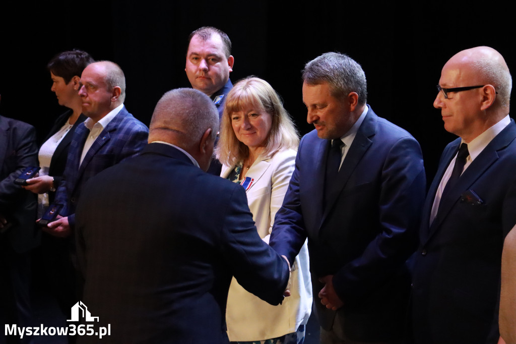 Fotorelacja I: 5 lat Stowarzyszenia Emerytów i Rencistów Policyjnych w Myszkowie